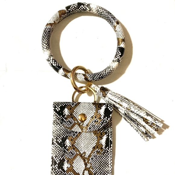 Jewelry - NWOT Reptile Bangle Wristlet